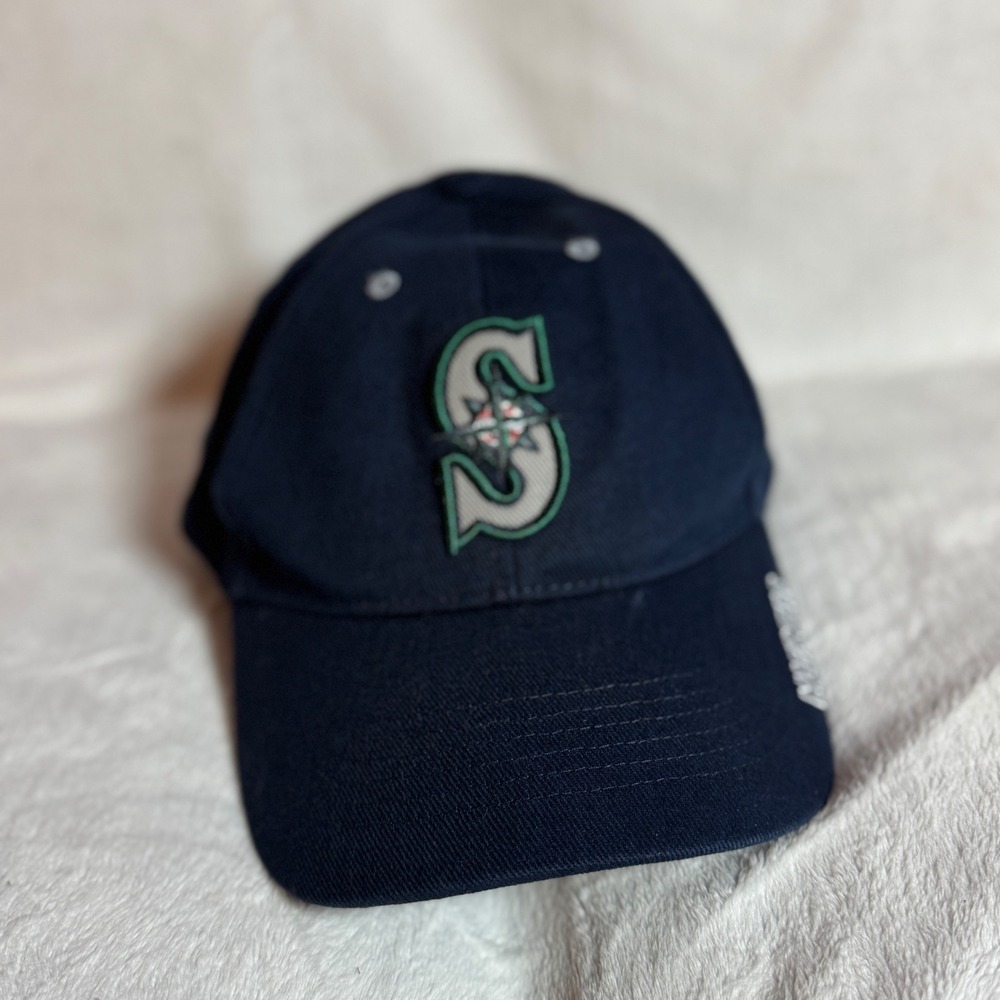 Seattle Mariners MLB Fan Favorite Navy Embroidered Hat One Size Adjustable
